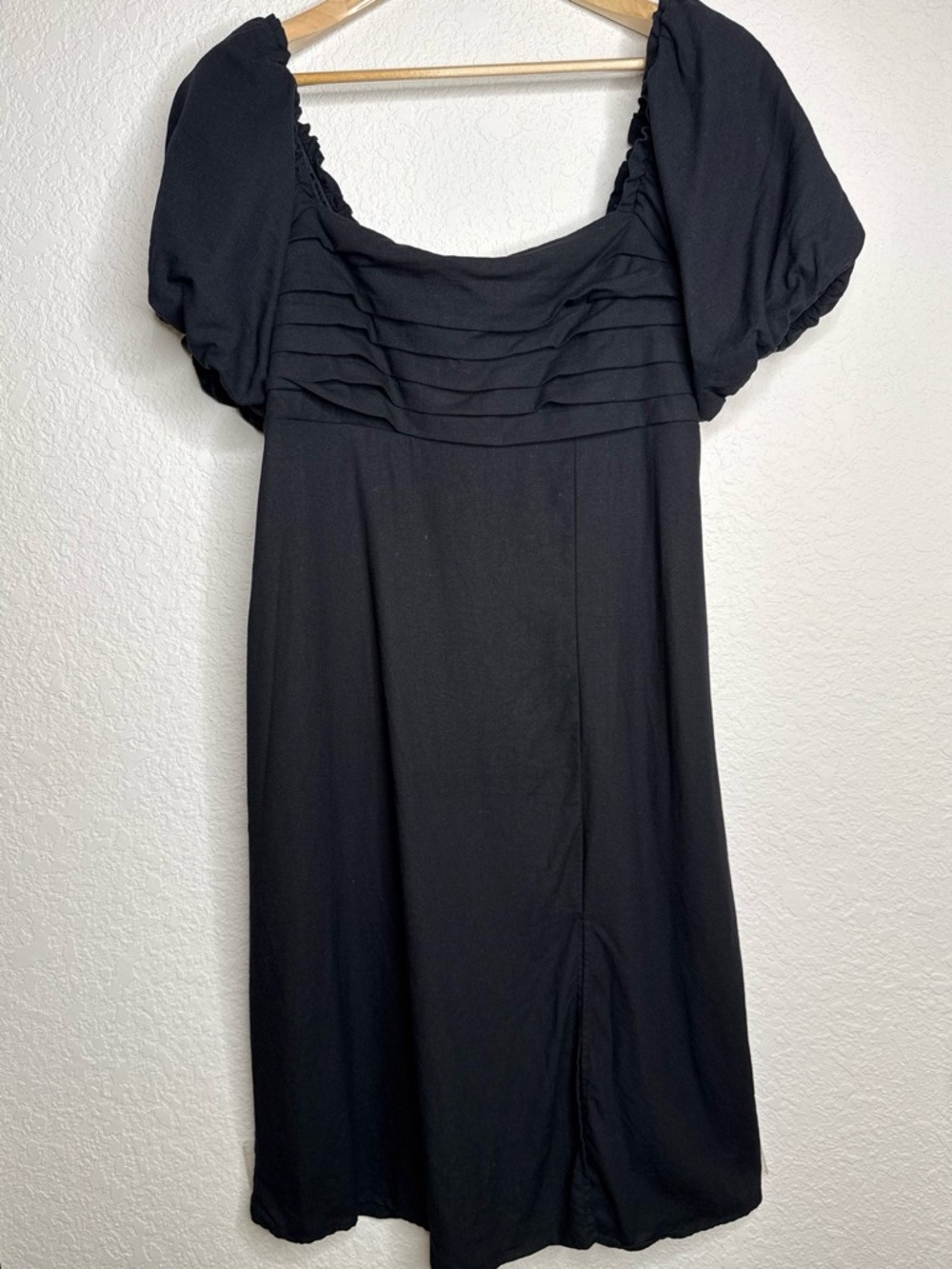 mi ami for francesca's Black Off-Shoulder Puff Sleeve Dress L Date Night LBD